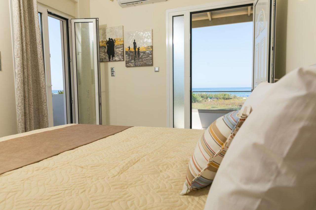 Vasileios Seaview Apartments พลาตาเนส ภายนอก รูปภาพ
