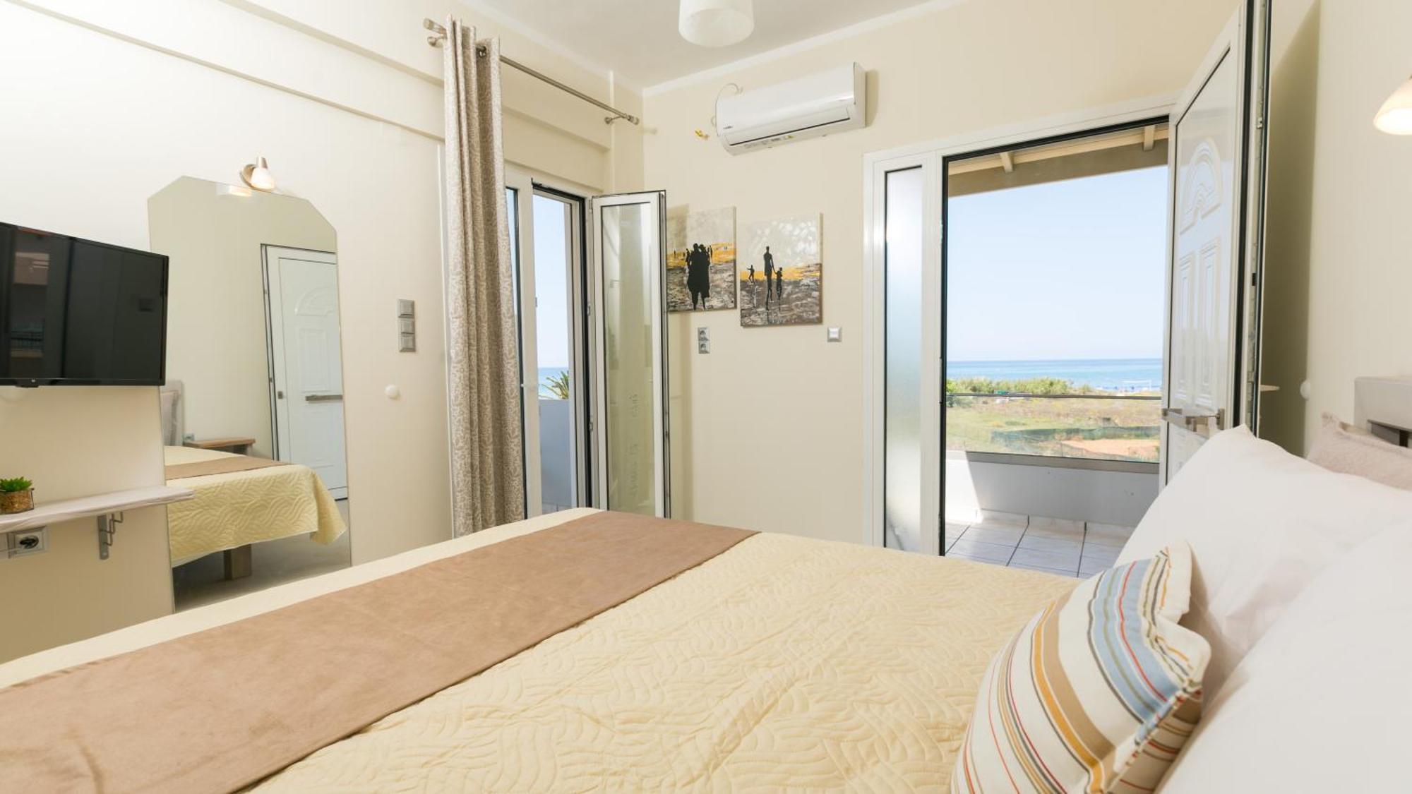 Vasileios Seaview Apartments พลาตาเนส ภายนอก รูปภาพ